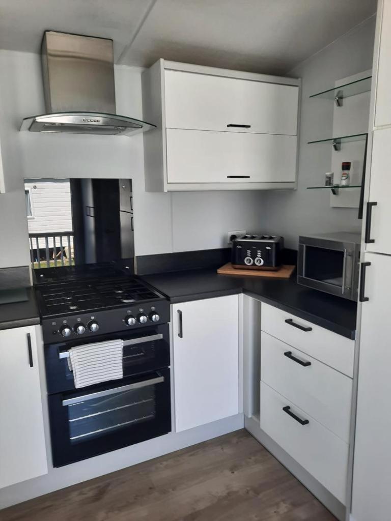 Kingfisher Quay Lodge Clacton-on-Sea Eksteriør bilde